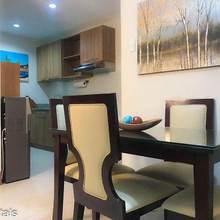 2 Bedroom Condo @ Midpoint Residences W/ City View 만다웨 시 외부 사진