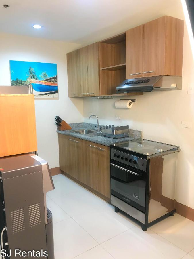 2 Bedroom Condo @ Midpoint Residences W/ City View 만다웨 시 외부 사진